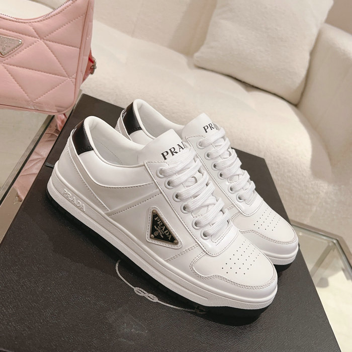 Prada Leather Sneakers SNP082701