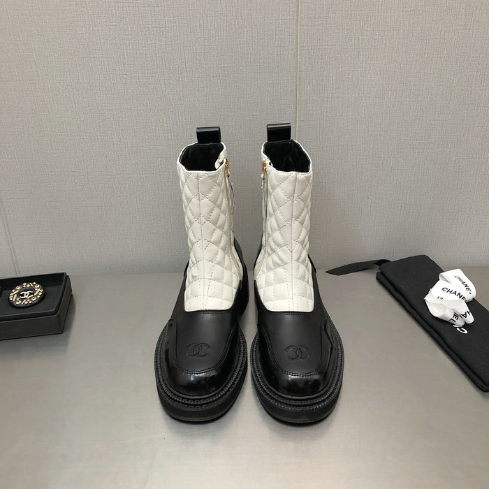 Chanel Leather Boots SNC090830