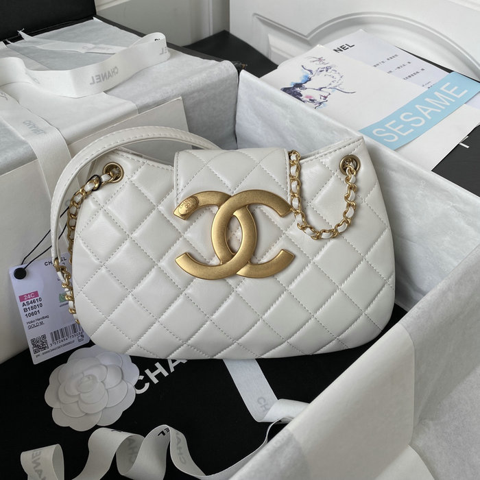 Chanel Lambskin Messenger Bag White AS4610