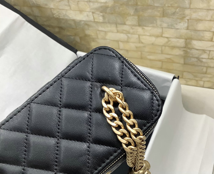 Chanel Vanity Case AP3301