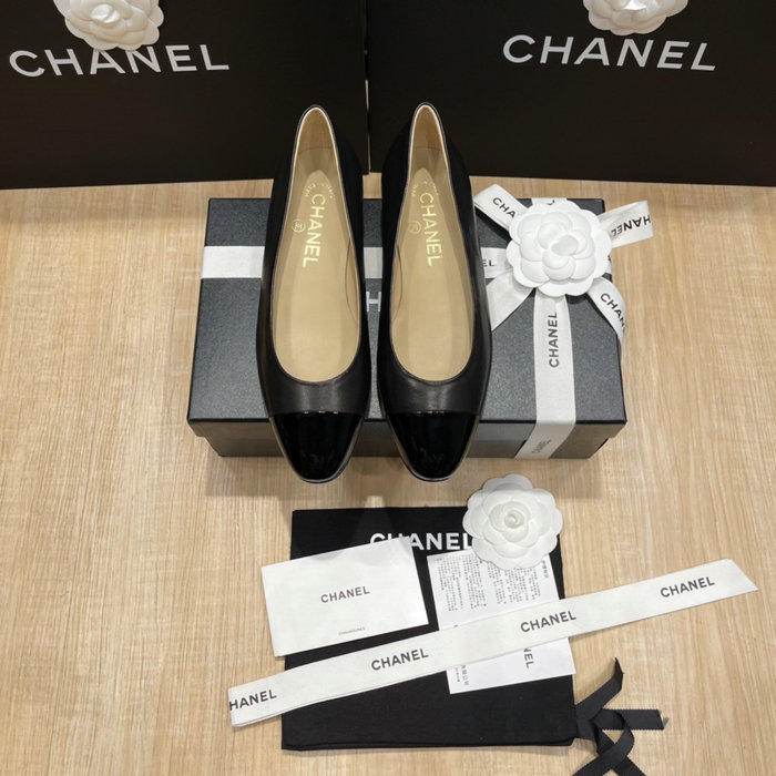 Chanel Pumps SDH121930