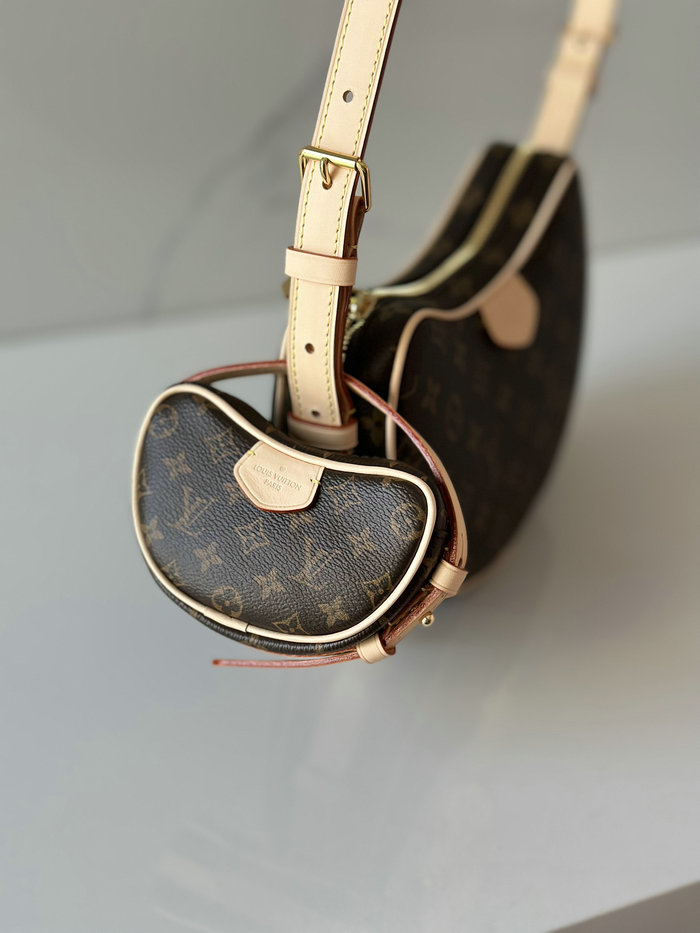 Louis Vuitton Croissant MM M46828