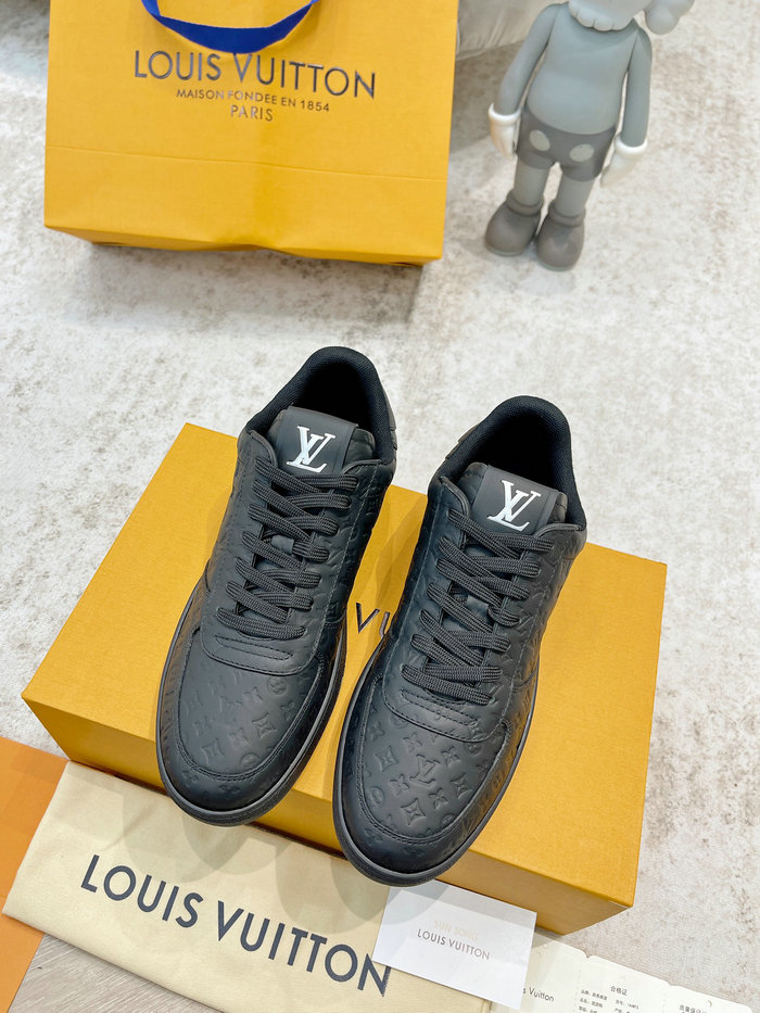 Louis Vuitton Men Sneakers SDH121906