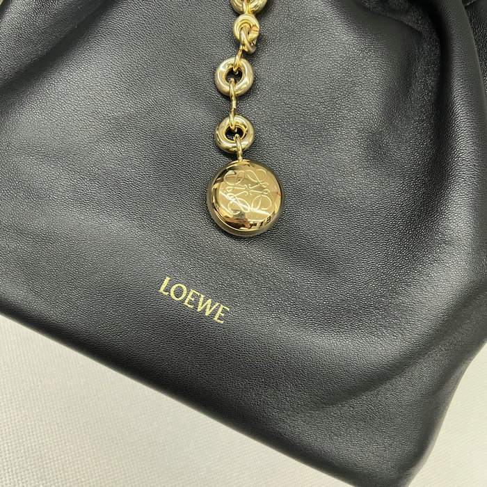 Loewe Small Squeeze bag in Black nappa lambskin 652329