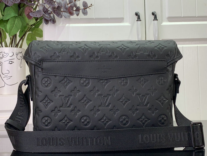 Louis Vuitton Messenger Voyager PM M25121