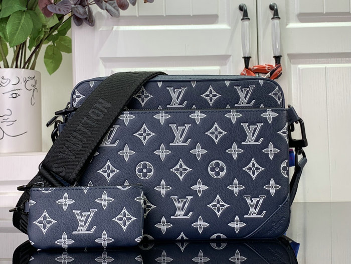 Louis Vuitton Trio Messenger Blue M24753