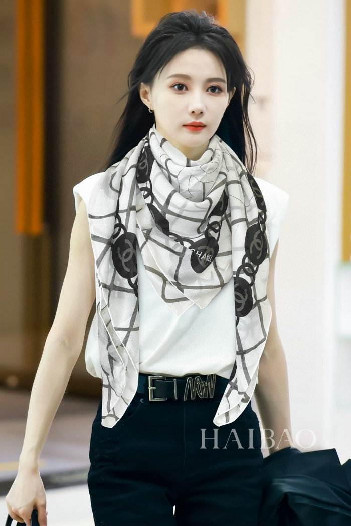 Chanel Scarf DPCS051131