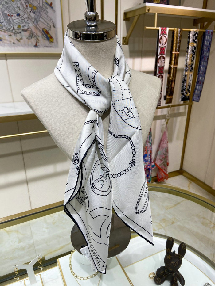 Chanel Scarf DPCS051171