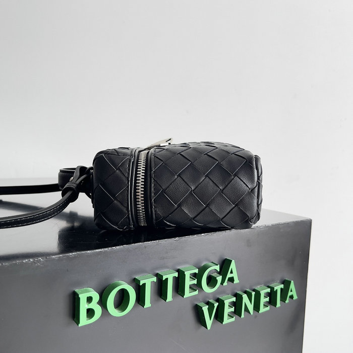 Bottega Veneta Bang Bang Vanity Case B789109 Black with Silver