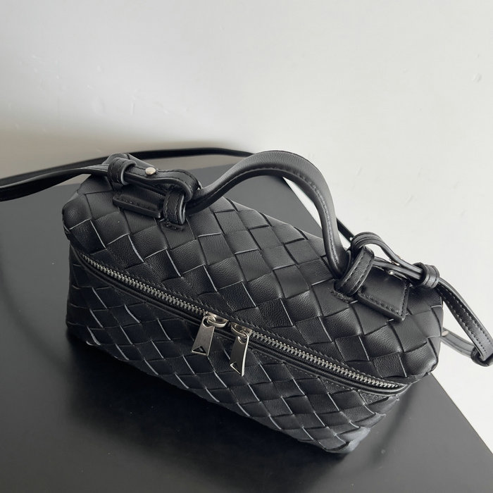 Bottega Veneta Bang Bang Vanity Case B789109 Black with Silver