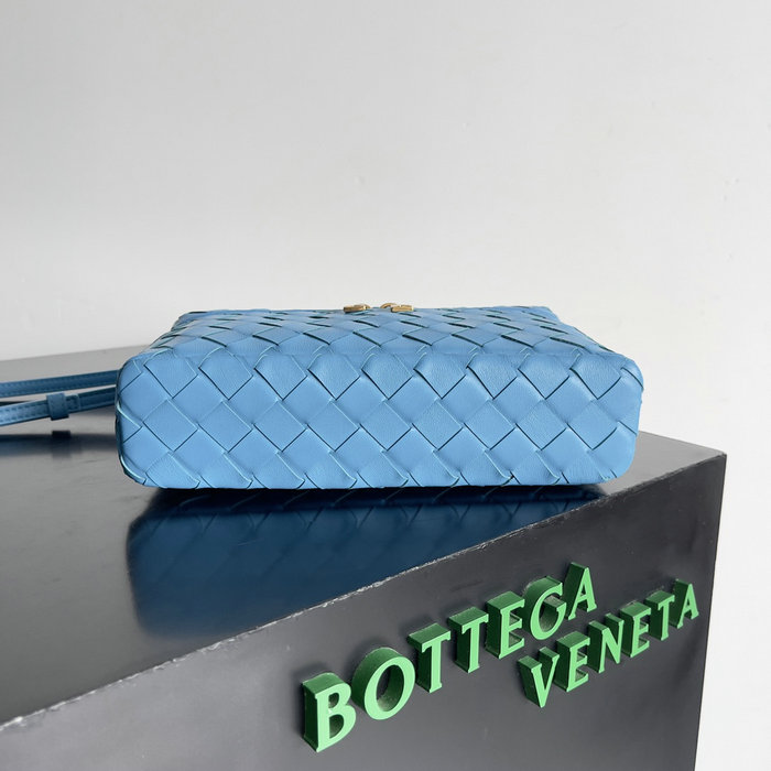 Bottega Veneta Bang Bang Vanity Case B789109 Blue