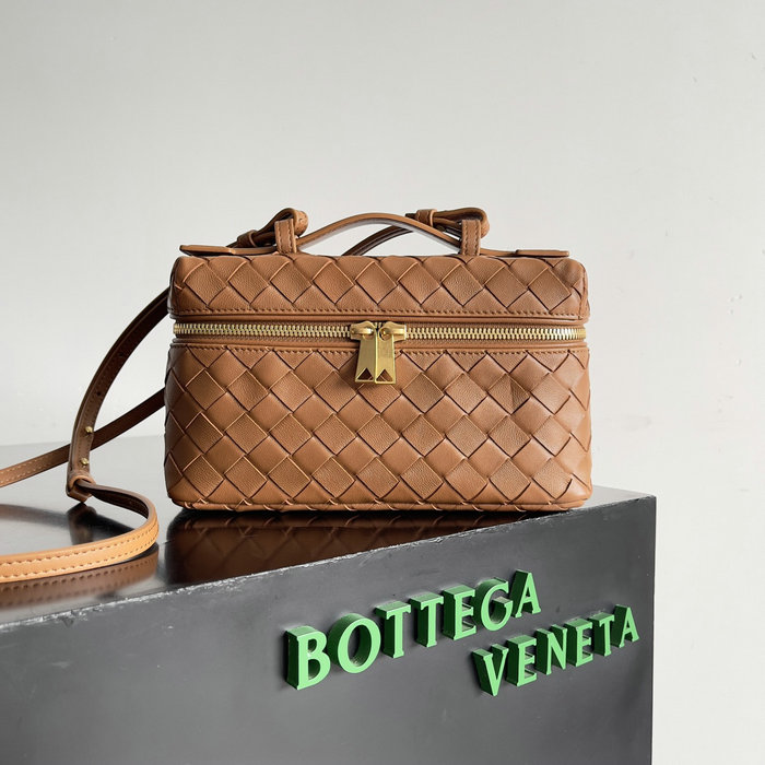 Bottega Veneta Bang Bang Vanity Case B789109 Brown