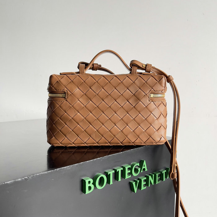 Bottega Veneta Bang Bang Vanity Case B789109 Brown