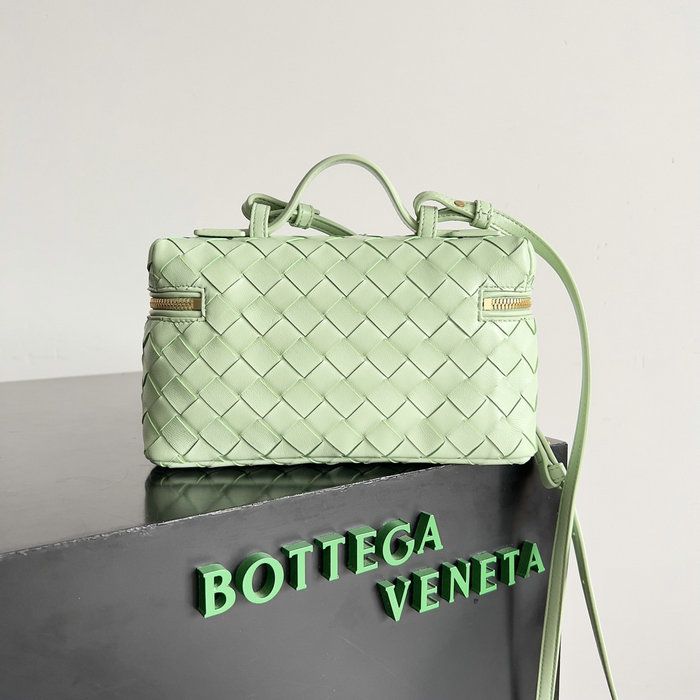 Bottega Veneta Bang Bang Vanity Case B789109 Fresh mint