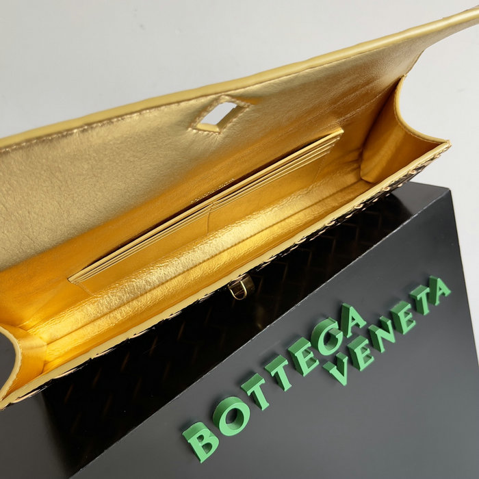 Bottega Veneta Long Clutch Andiamo 741511 Gold