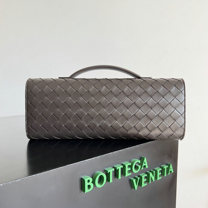 Bottega Veneta Long Clutch Andiamo 741511 coffee