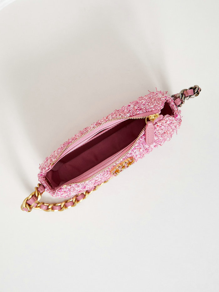 Chanel 19 Clutch With Chain Pink AP3763