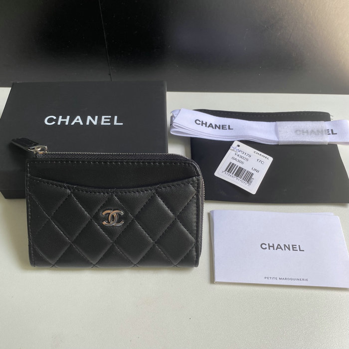 Chanel Lambskin Zip Card Holder Black with Silver AP3179