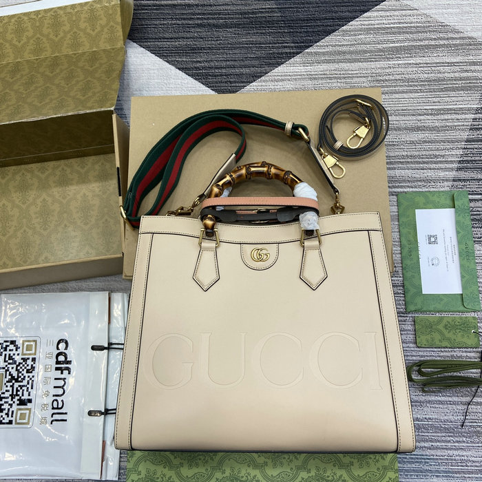 Gucci Diana Medium Tote Bag Beige 678842