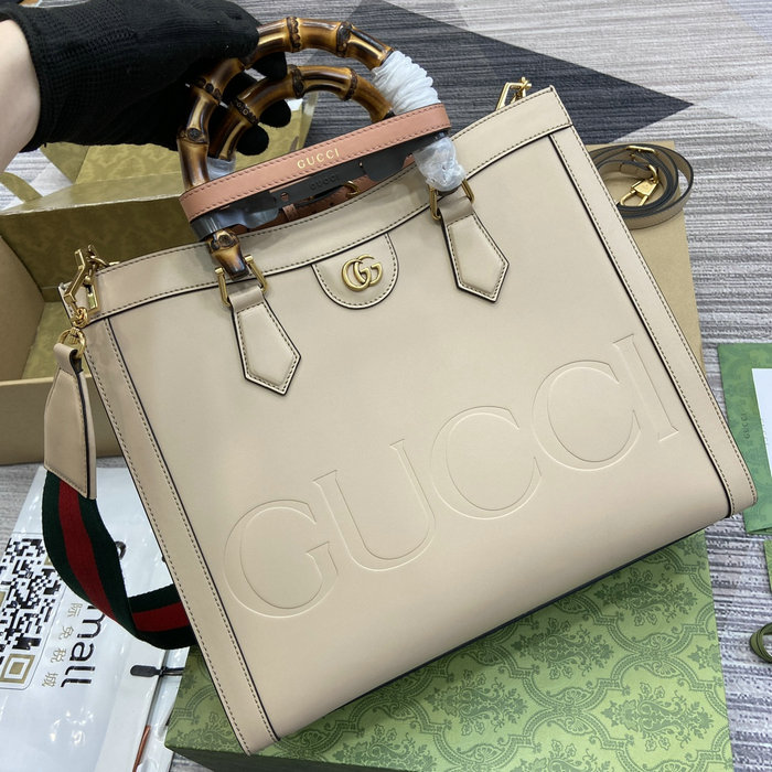 Gucci Diana Medium Tote Bag Beige 678842