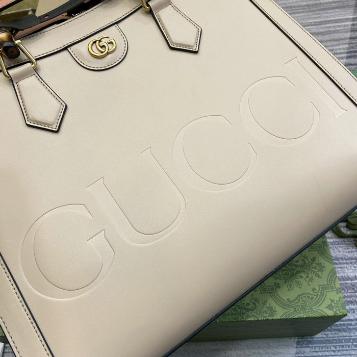 Gucci Diana Medium Tote Bag Beige 678842