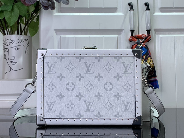 Louis Vuitton Clutch Box White M11049