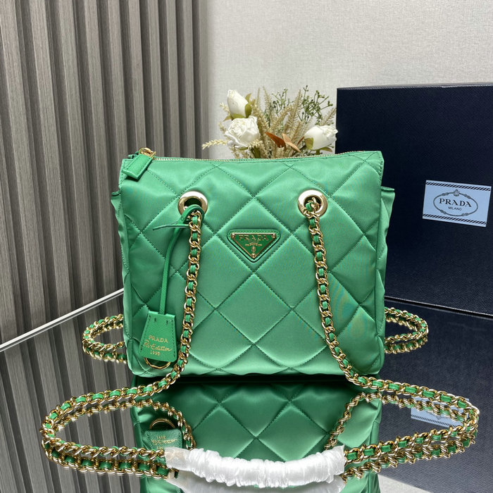 Prada Re-Edition 1995 Chain Re-Nylon tote bag 1BG468 Green