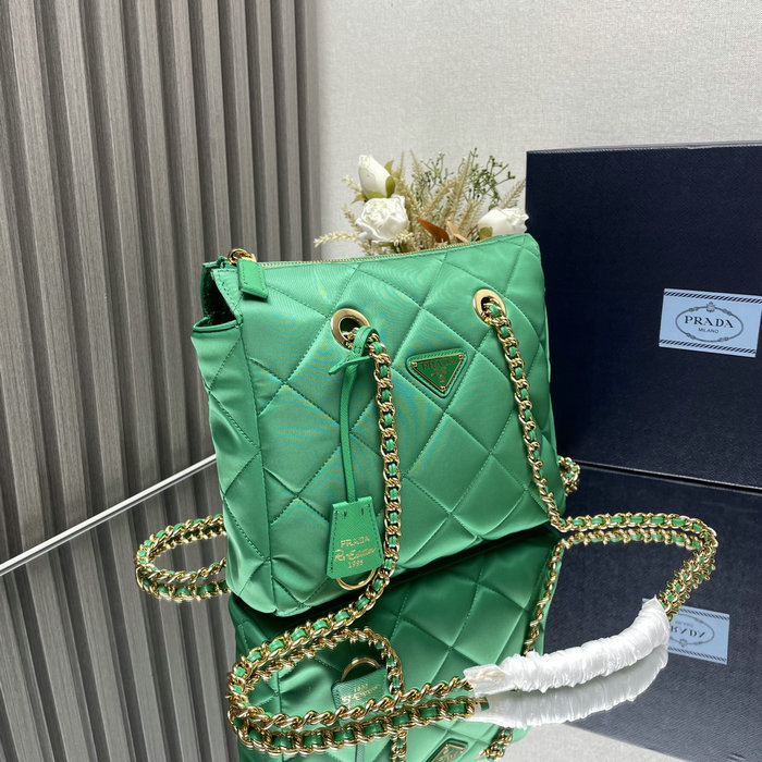 Prada Re-Edition 1995 Chain Re-Nylon tote bag 1BG468 Green