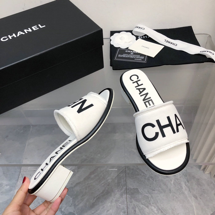 Chanel Sandals SCS60404