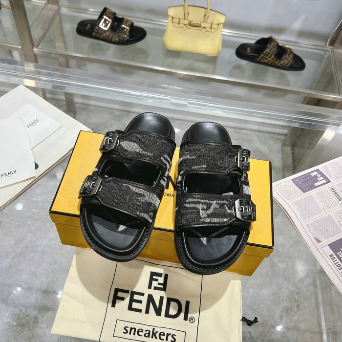 Fendi Sandals SFS60609