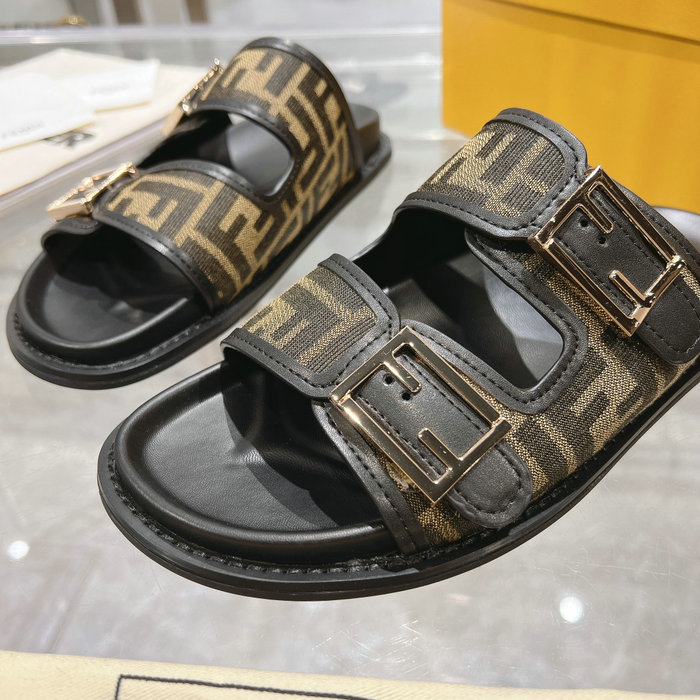 Fendi Sandals SFS60611