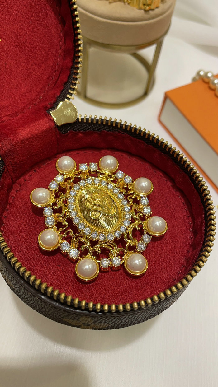 Louis Vuitton Brooch LVB60301