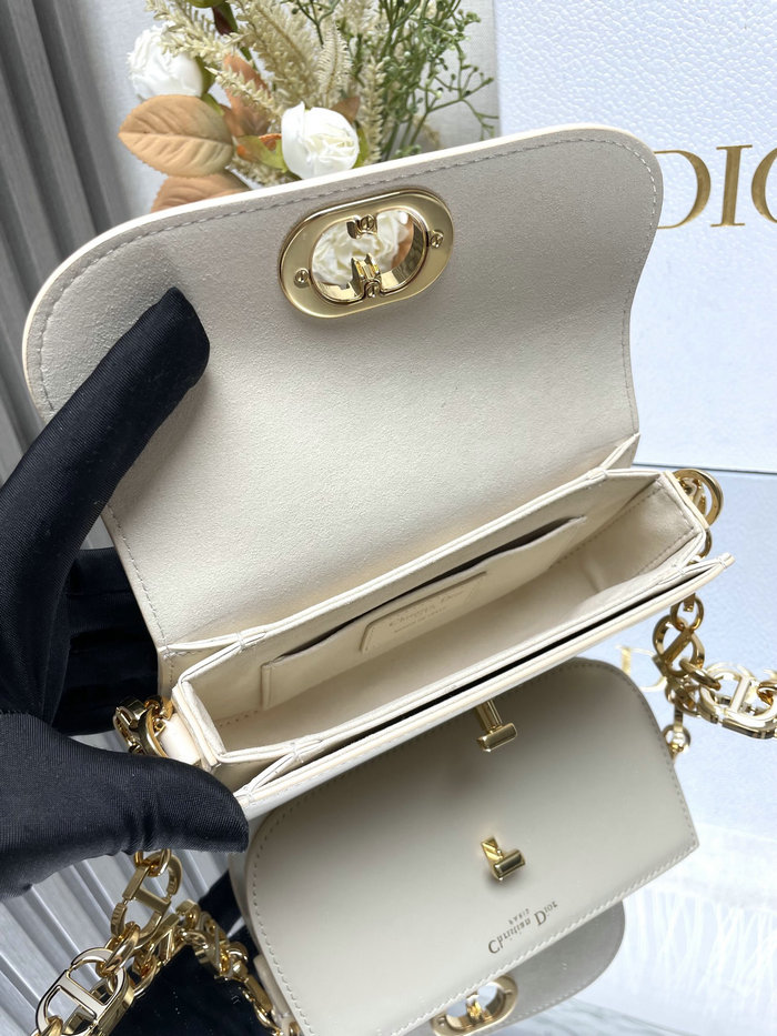 Dior Small 30 Montaigne Avenue Bag D9017 White