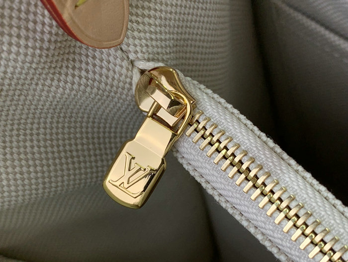 Louis Vuitton OnTheGo Voyage M47147