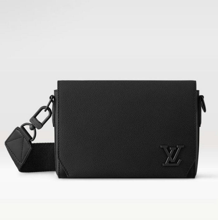 Louis Vuitton Takeoff Messenger PM Noir M24769