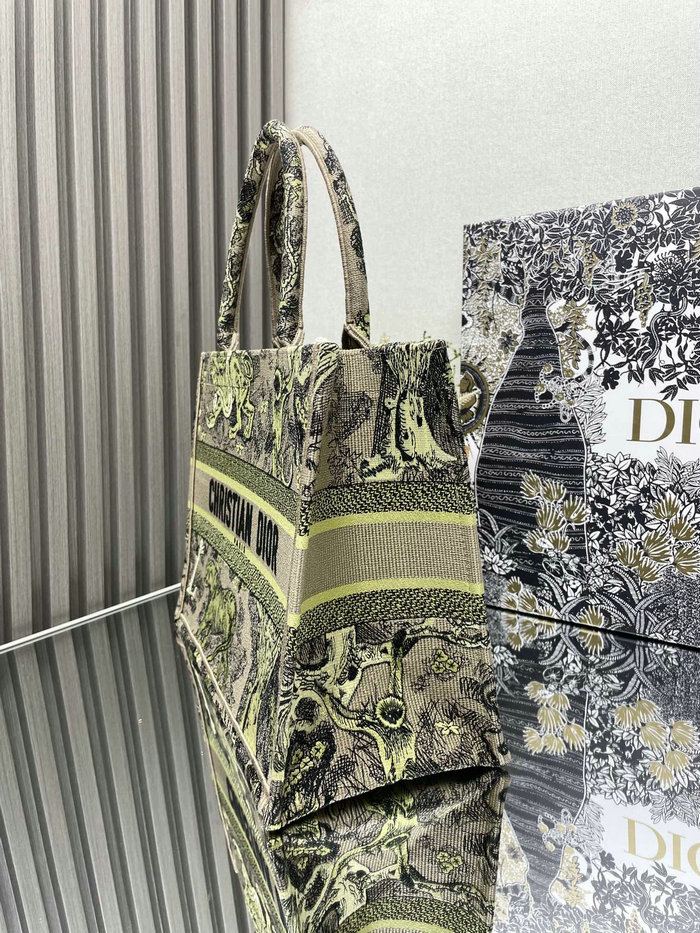 Medium Dior Tiger Book Tote M1286 Yellow