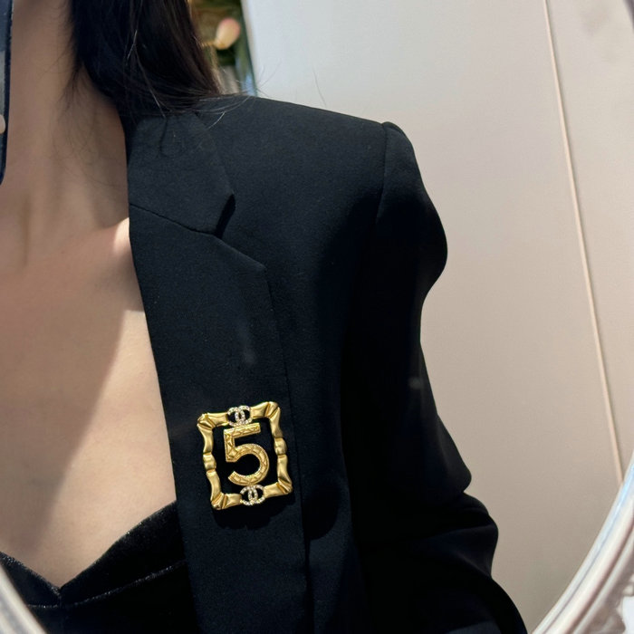 Chanel Brooch CB62602