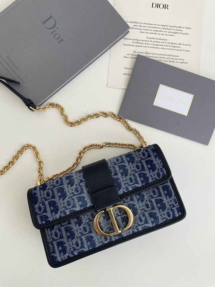 Dior 30 Montaigne East-West Bag with Chain M9334