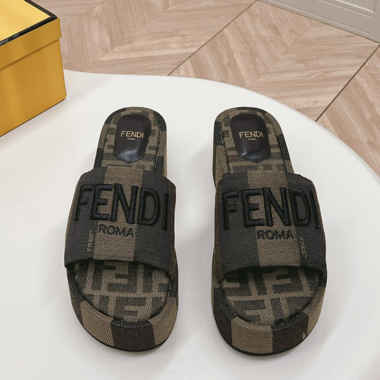 Fendi Wedge Sandals SFS70907