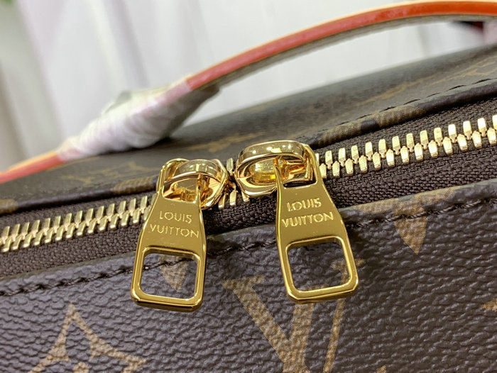 Louis Vuitton Toiletry Bag M11750