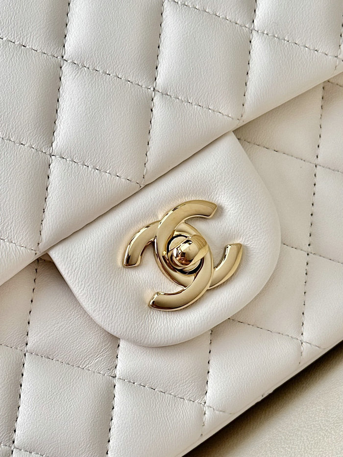 Medium Chanel Lambskin Flap Bag A01112 White