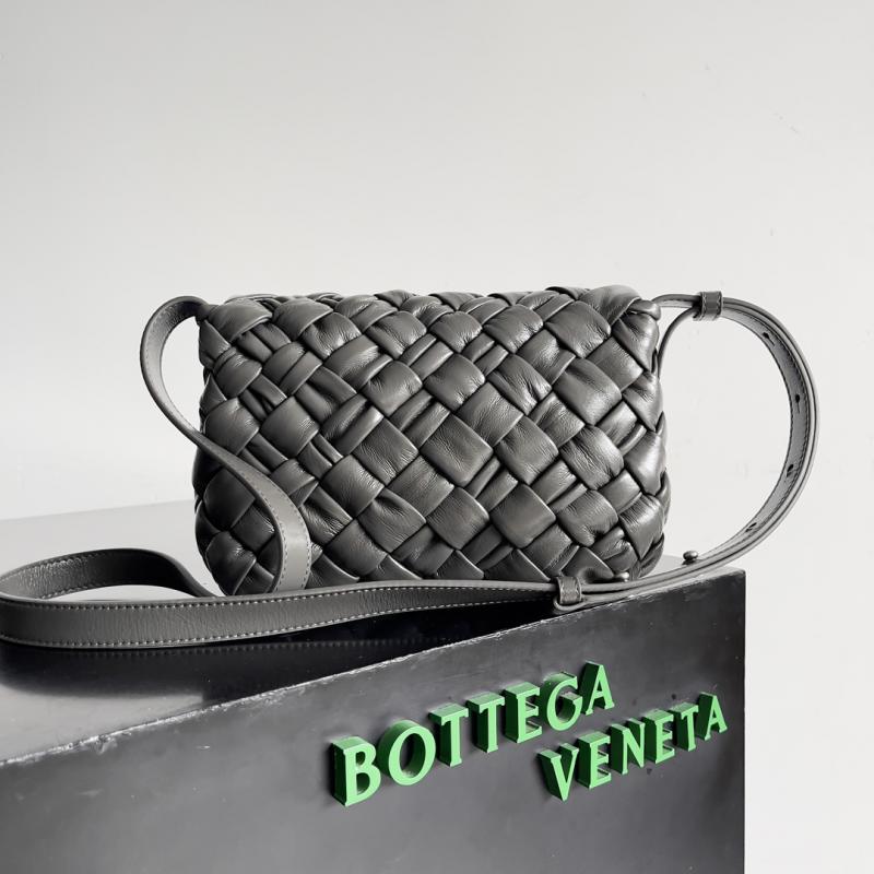 Bottega Veneta Small Rumple Messenger 787113 Dark Grey