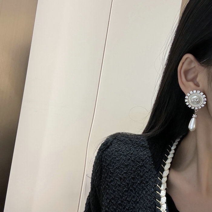 Chanel Earrings CE71801