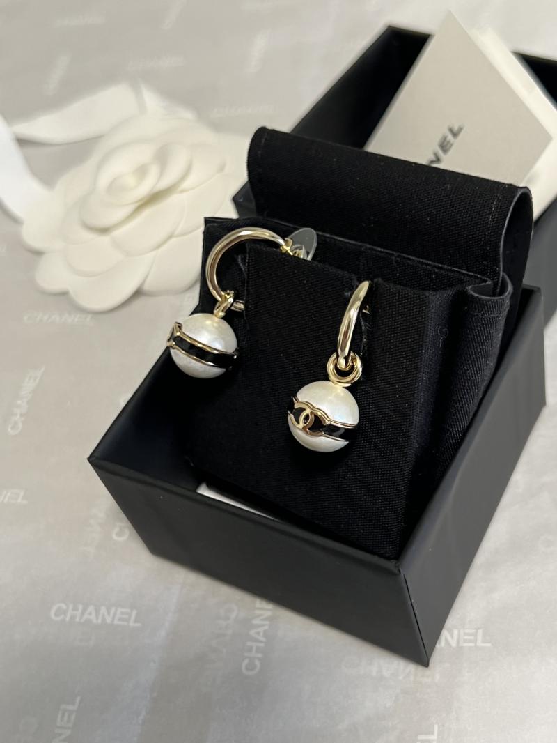 Chanel Earrings CE72805