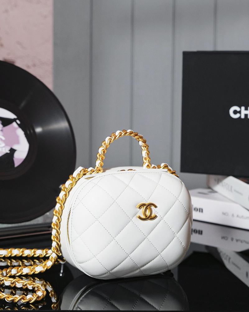 Chanel Lambskin Vanity Case With Chain White AS3066