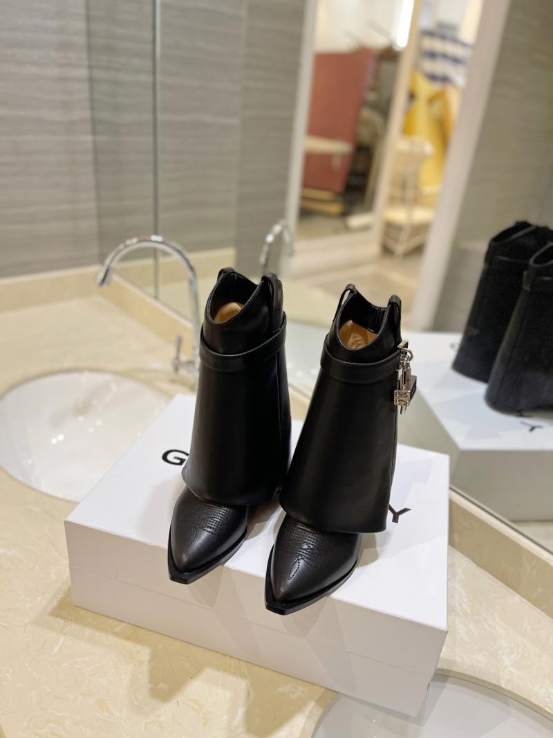 Givenchy Shark Lock Ankle Boots SGB72548