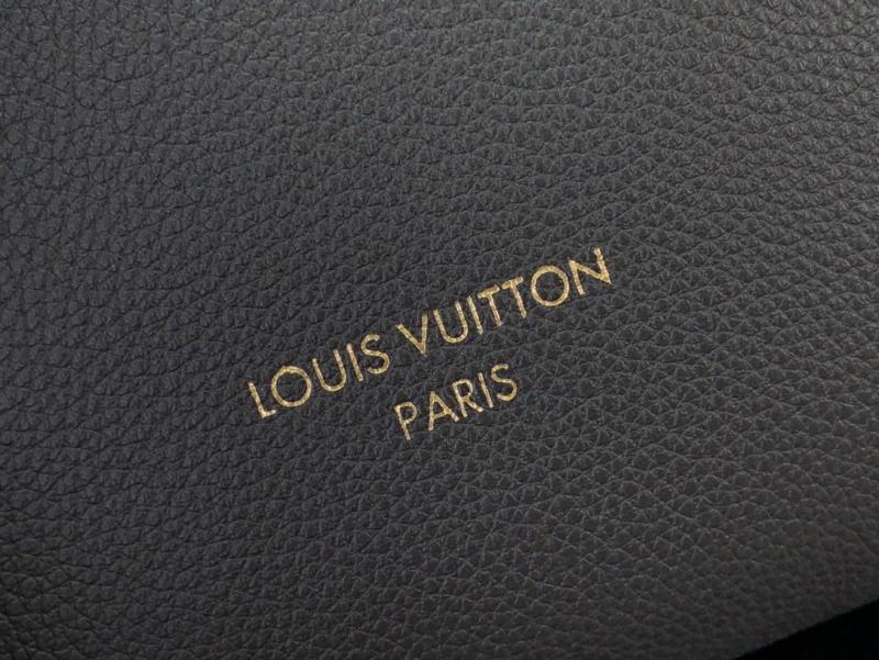 Louis Vuitton Low Key Hobo PM M25352 Black