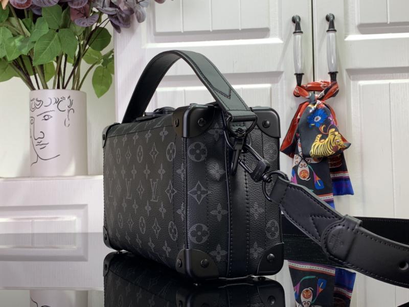 Louis Vuitton Soul Trunk East West M11744