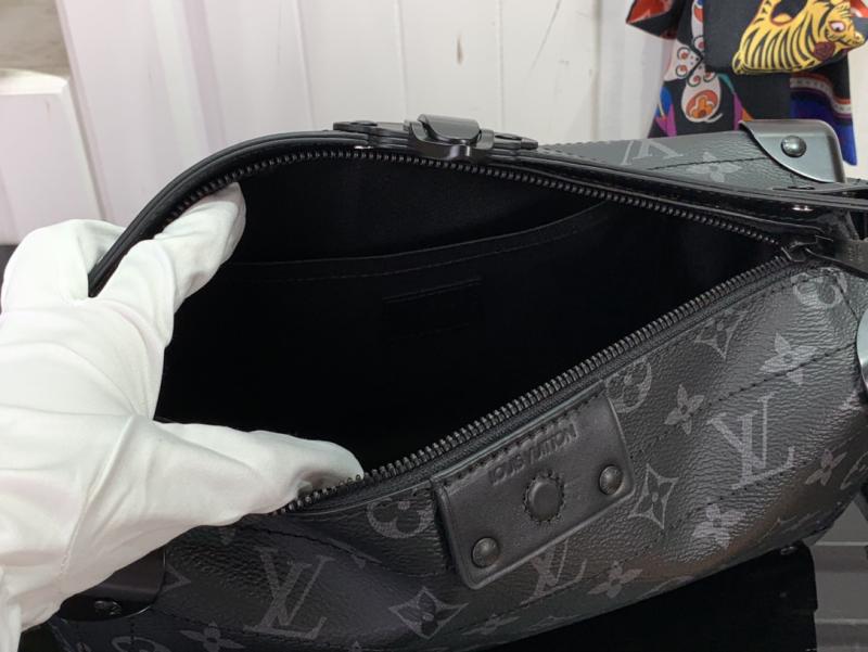 Louis Vuitton Soul Trunk East West M11744