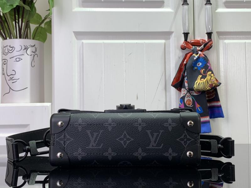 Louis Vuitton Soul Trunk M11743